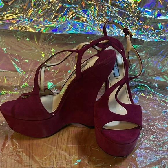 ‼️AUTHENTIC‼️PRADA Suede Magenta Open Toe Wedges 38.5